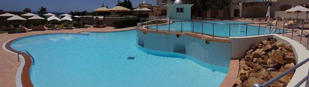 Calimera Delfino Beach Resort & Spa Nabeul Bagian luar foto